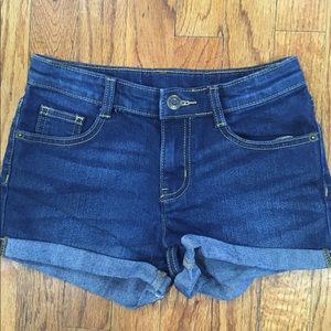 Jean shorts size 10 EUC crazy 8